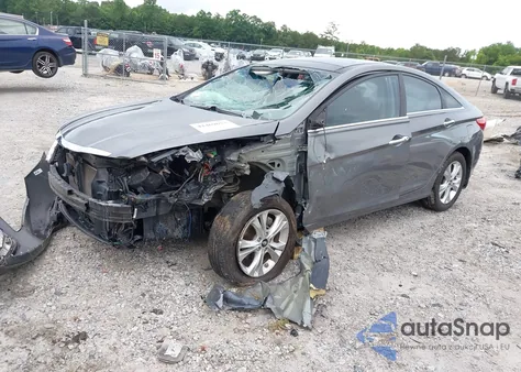 2013 Hyundai Sonata Limited z USA, uszkodzony, nr VIN 5NPEC4AC6DH673347